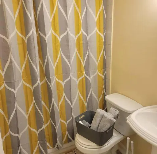 Apartment Charming 3bd 2bth Apartment--private *