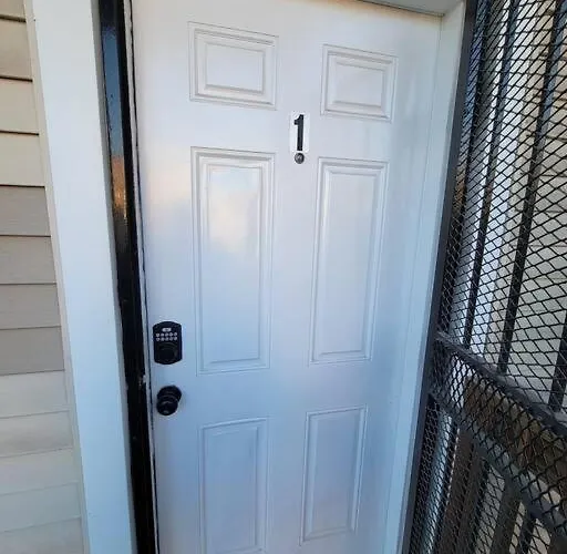 Apartment Charming 3bd 2bth Apartment--private