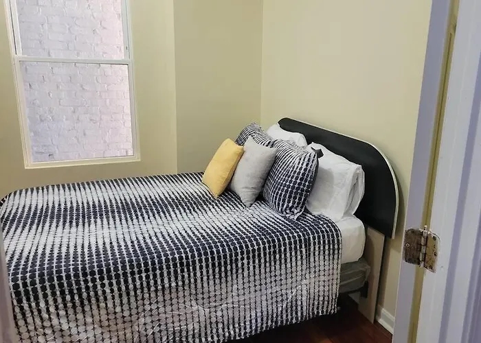 Charming 3bd 2bth Apartment--private *