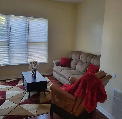 Charming 3bd 2bth Apartment--private Apartment *